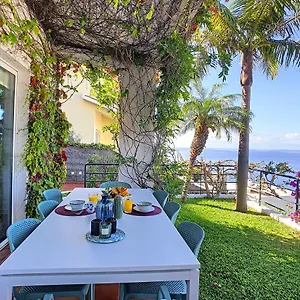 https://the-jasmin-house-by-mhm.madeira-islandshotels.com